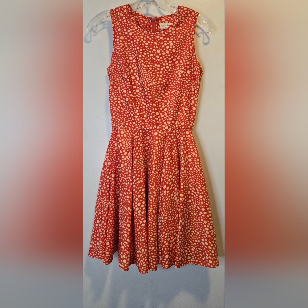 Elegant Red and White Sleeveless Dress